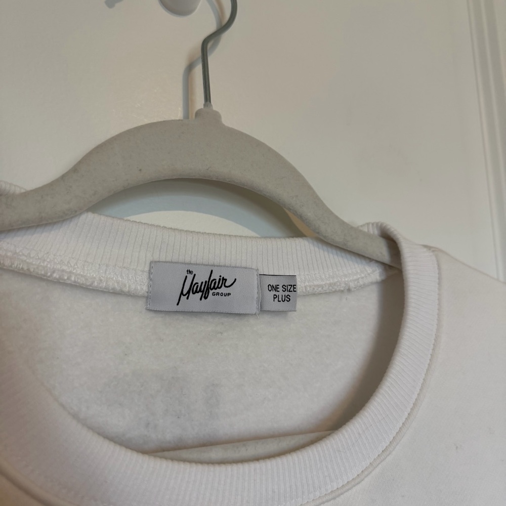 Mayfair x iscreamcolour Somebody Loves You Crewneck - Picture 6 of 9